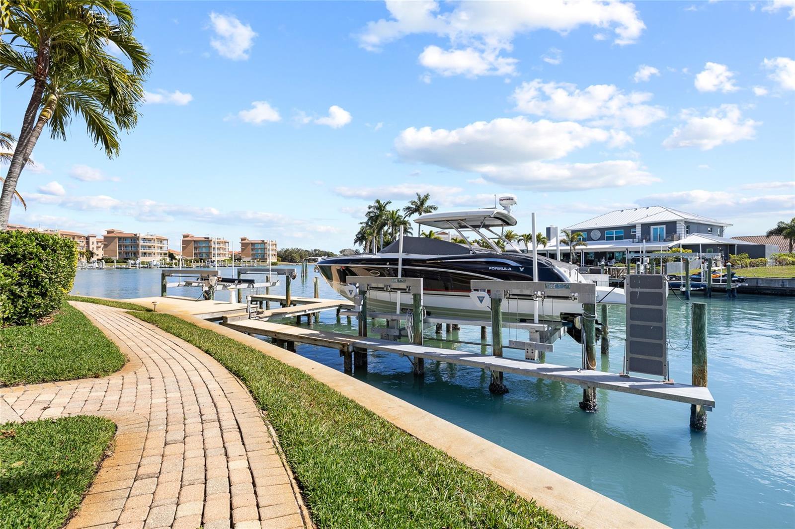 BAYWAY ISLES - Residential