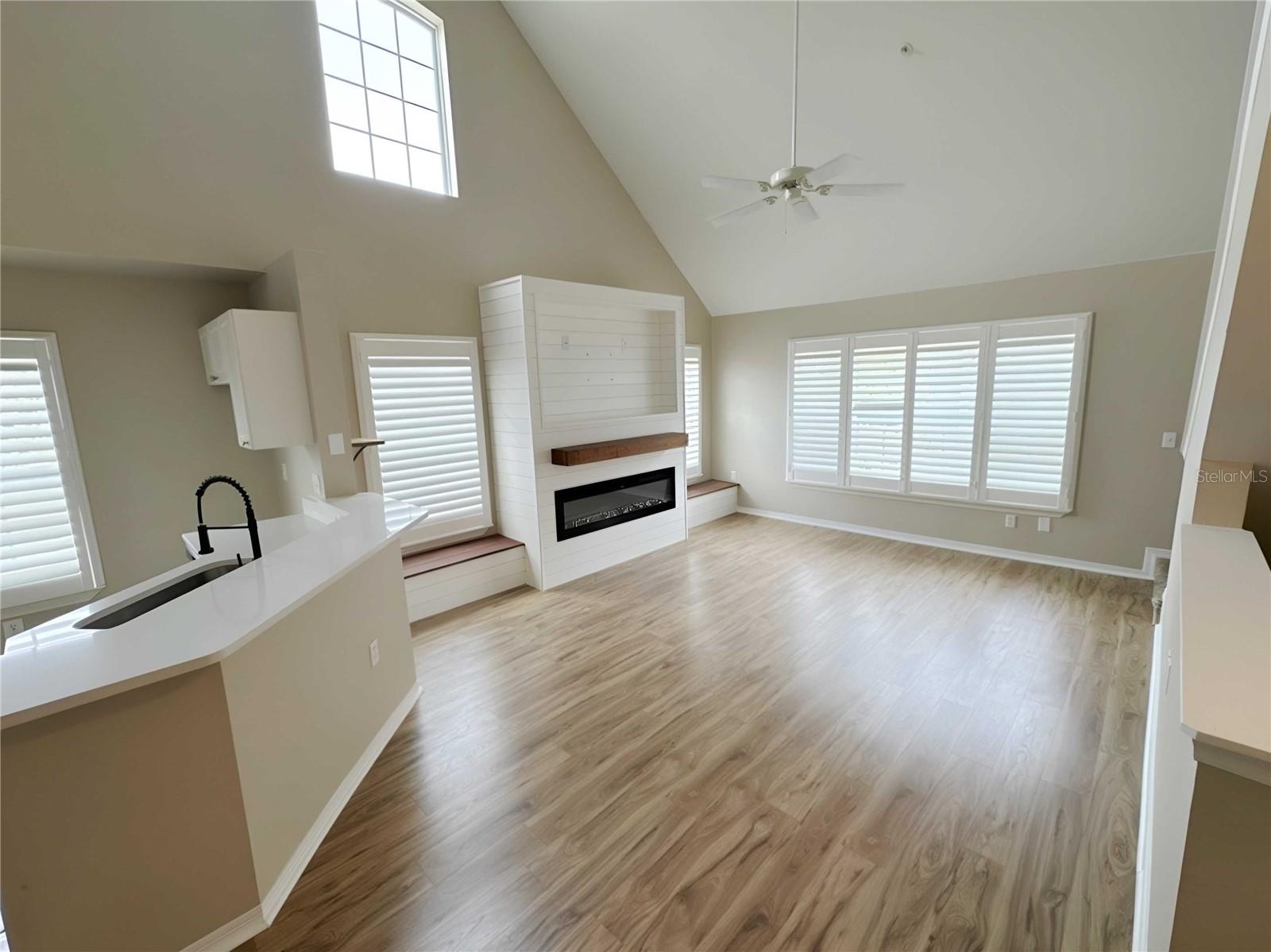 5531 ROSEHILL ROAD 201