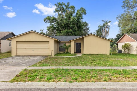 Photo of 17635 Meadowbridge Drive, Lutz, FL 33549 (MLS # TB8497811)