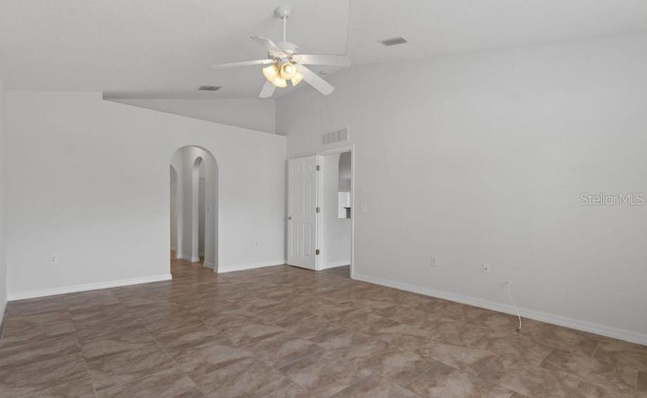 ROYAL HIGHLANDS - Residential