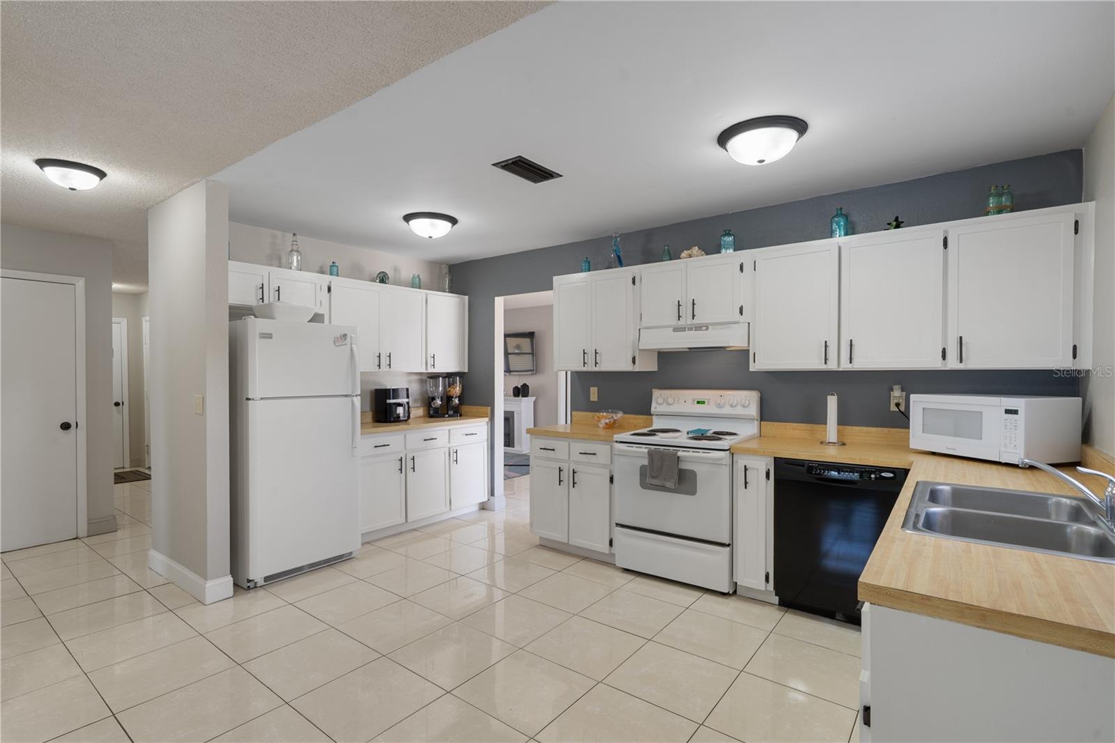 SPRING HILL - Residential