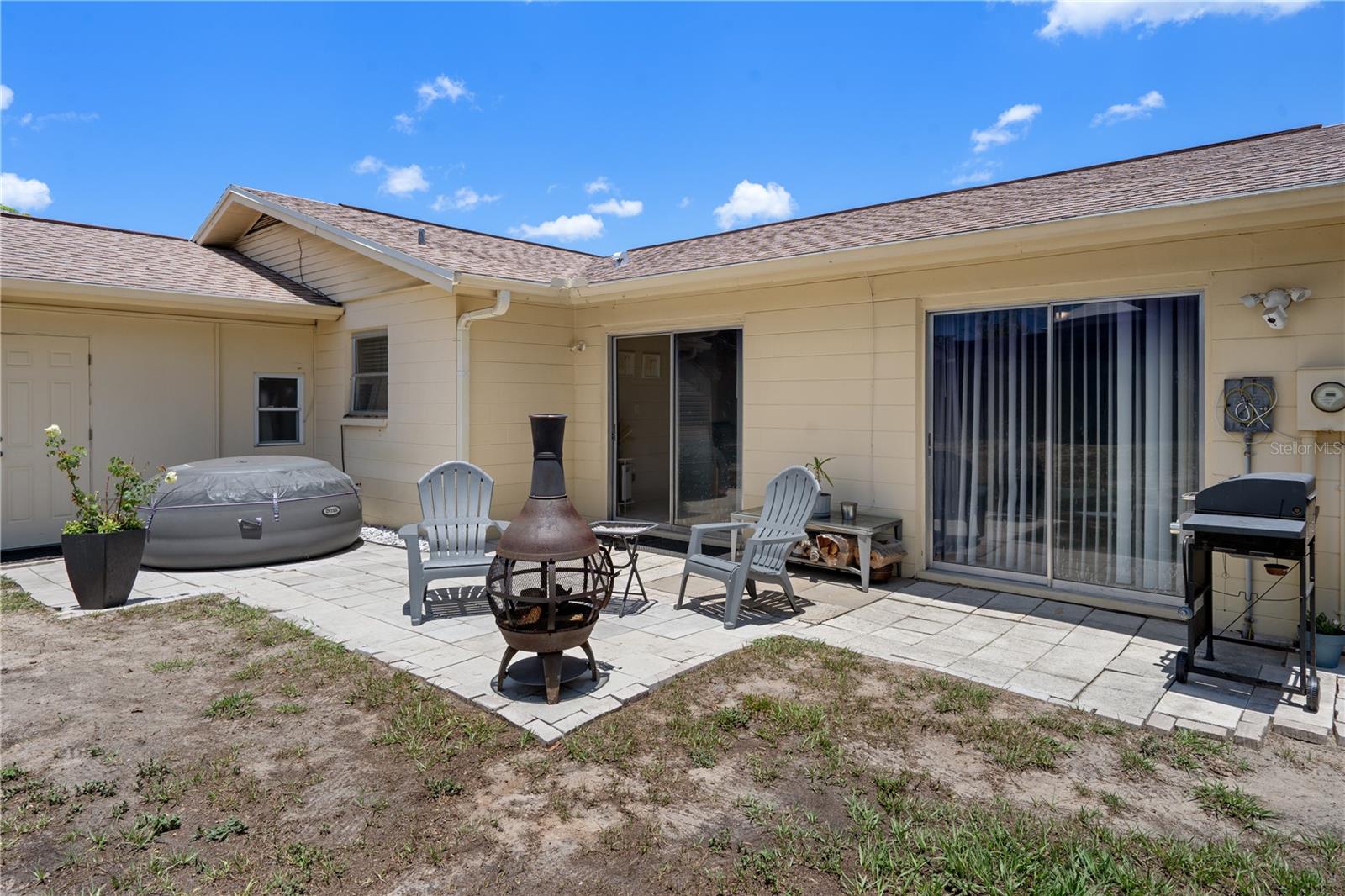 SPRING HILL - Residential
