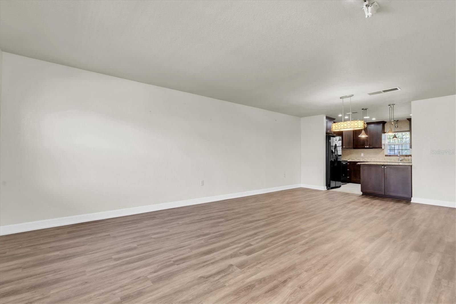 BELLEAIR FOREST - Residential