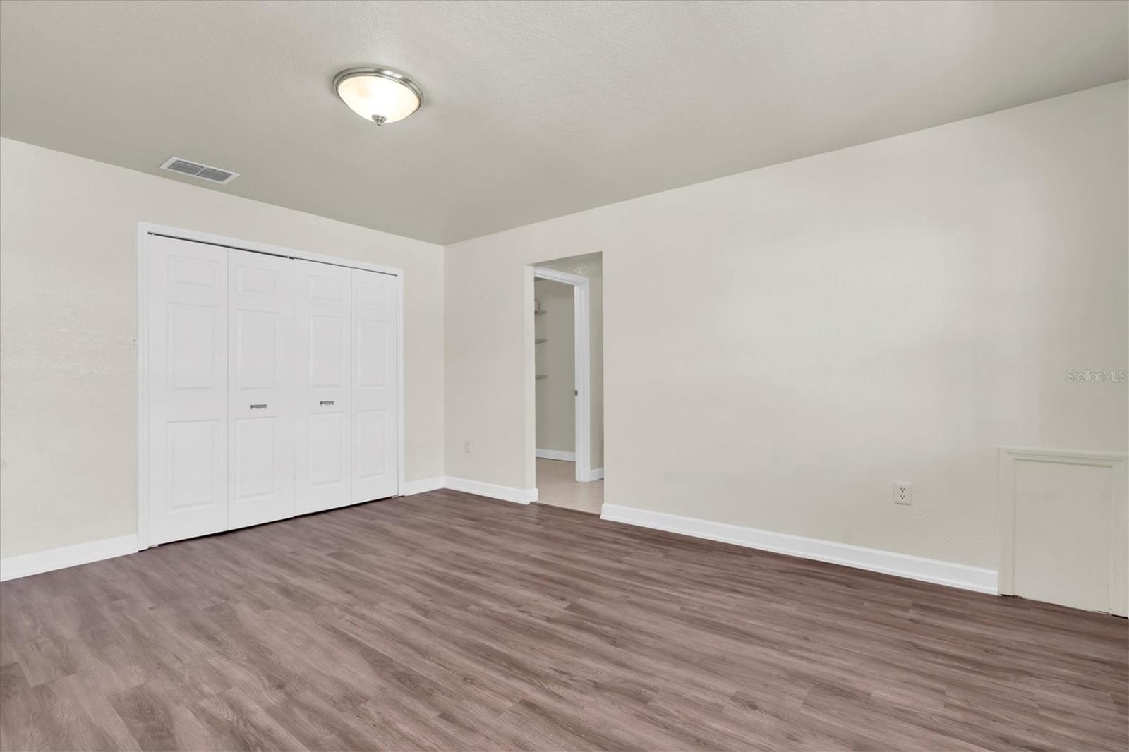 BELLEAIR FOREST - Residential