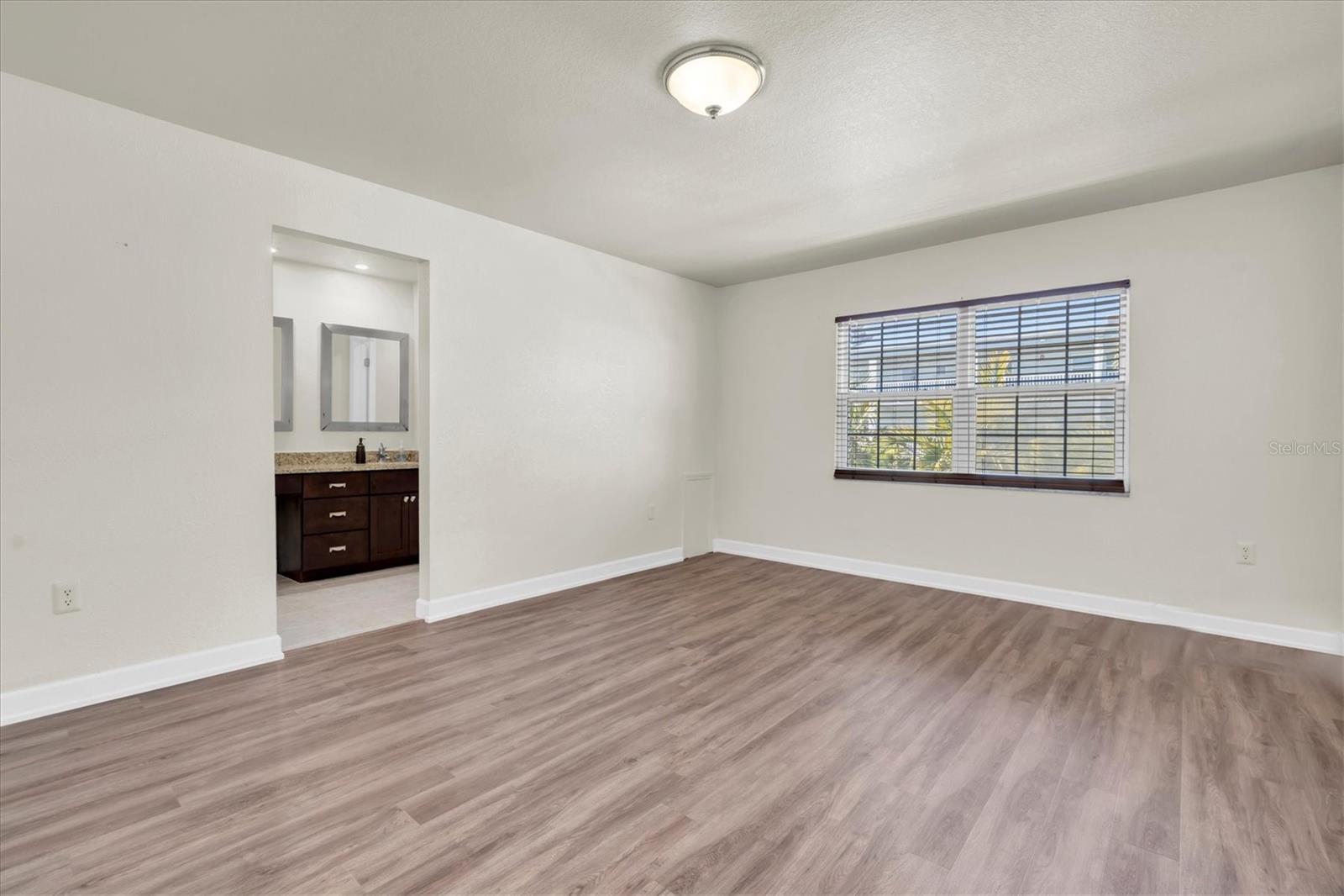 BELLEAIR FOREST - Residential