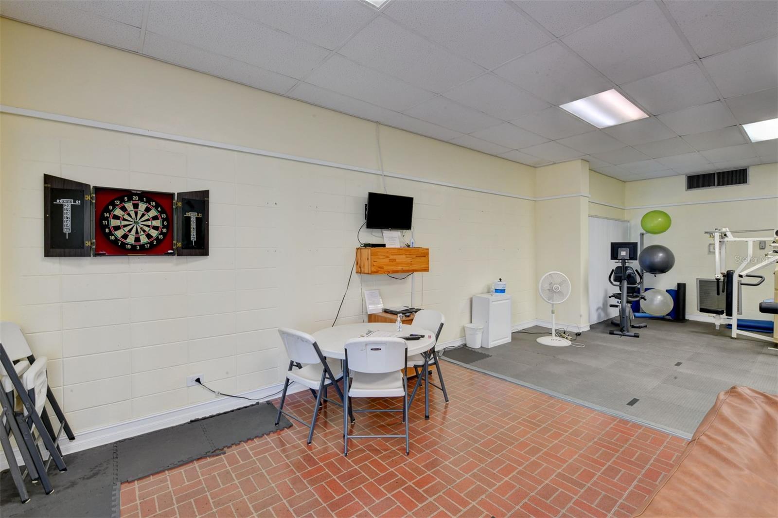 BRADENTON TROPICAL PALMS CO-OP - Residential