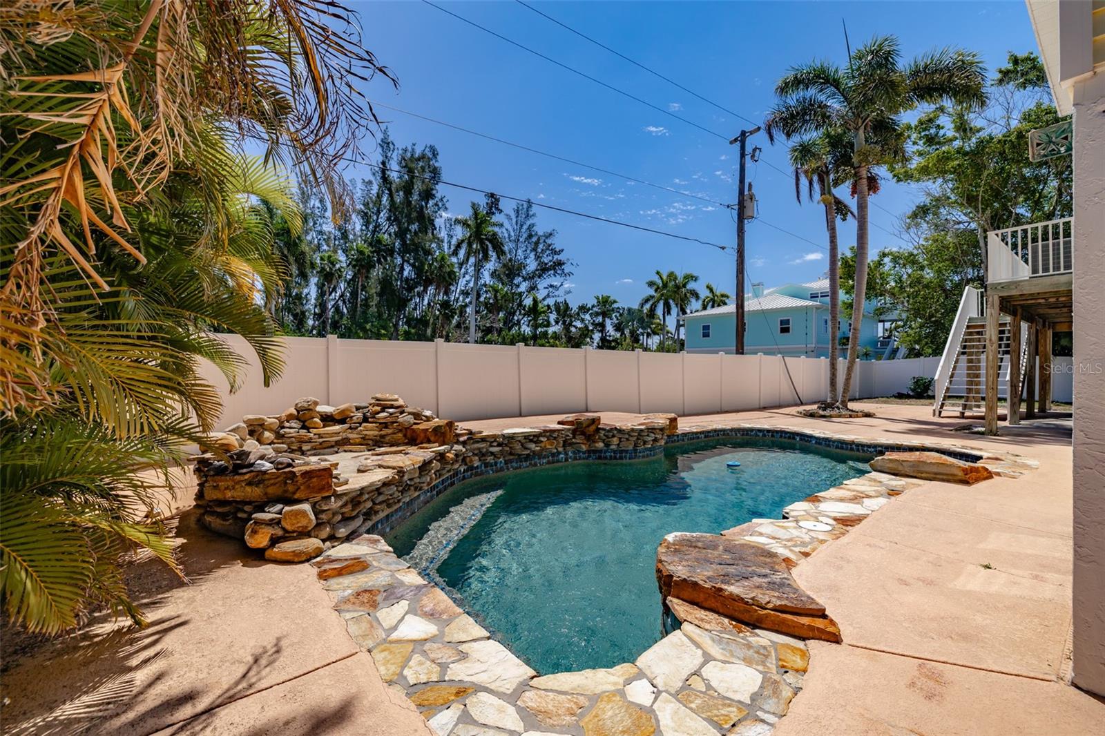 BAYVIEW GROVE - Residential
