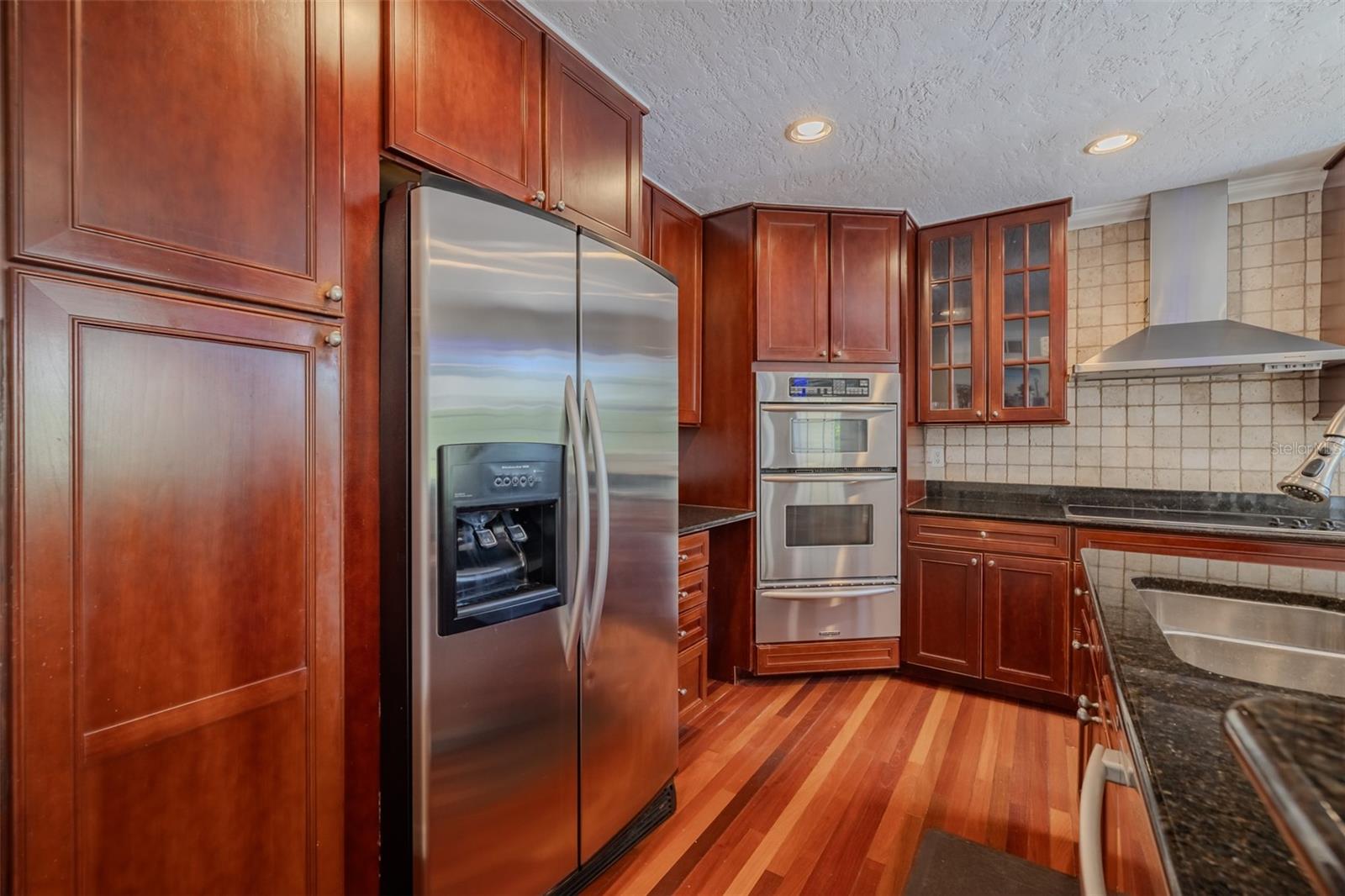 BAYVIEW GROVE - Residential