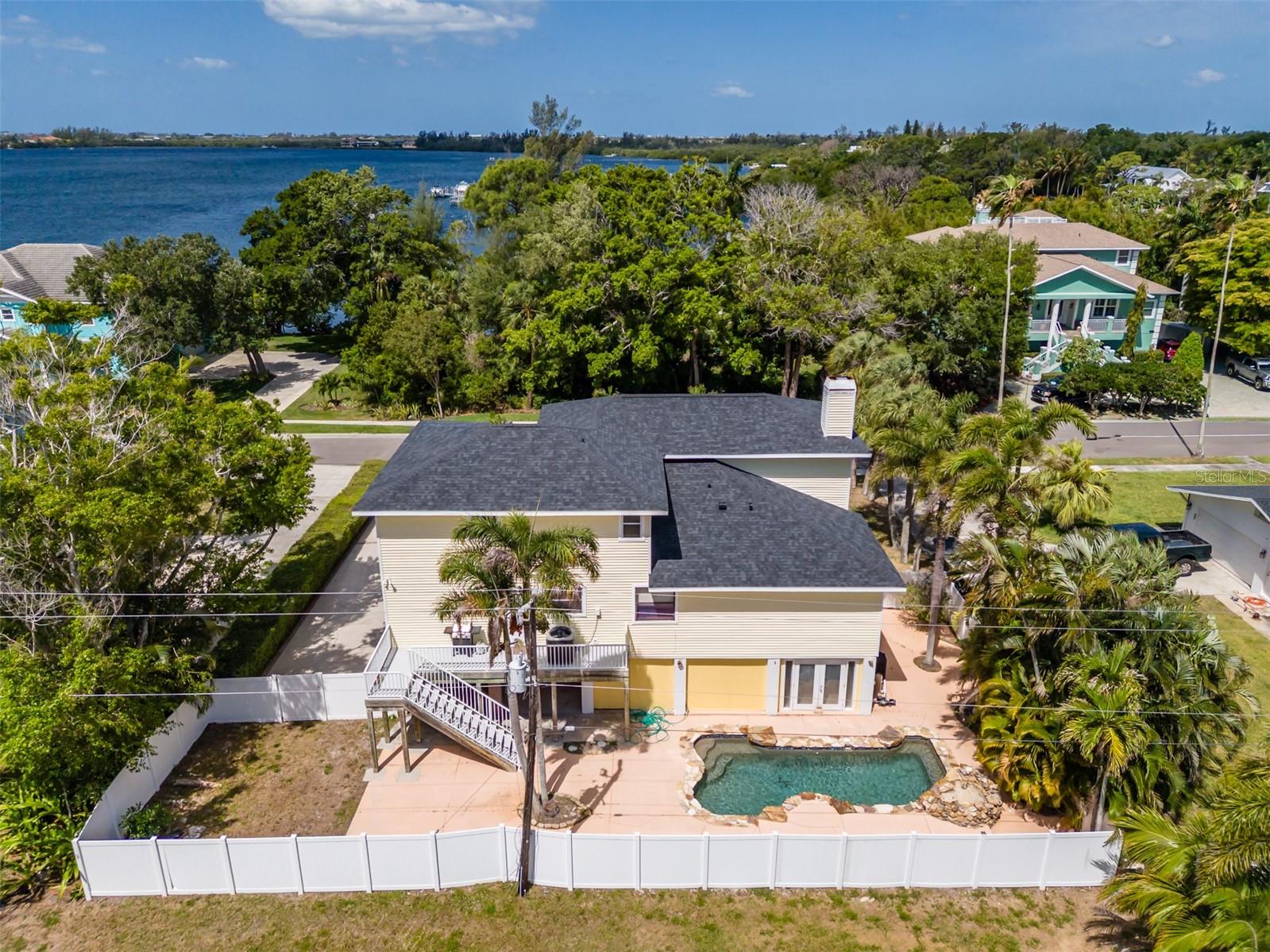 BAYVIEW GROVE - Residential