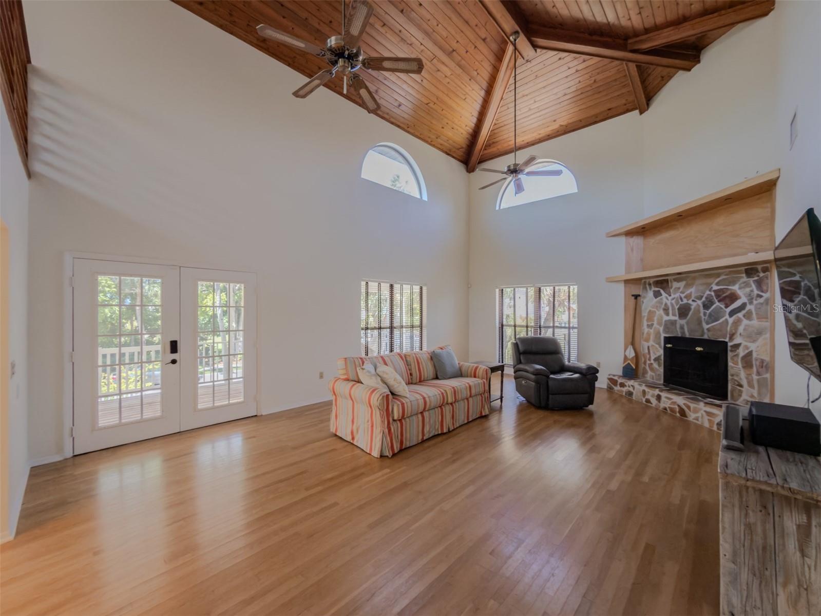 BAYVIEW GROVE - Residential