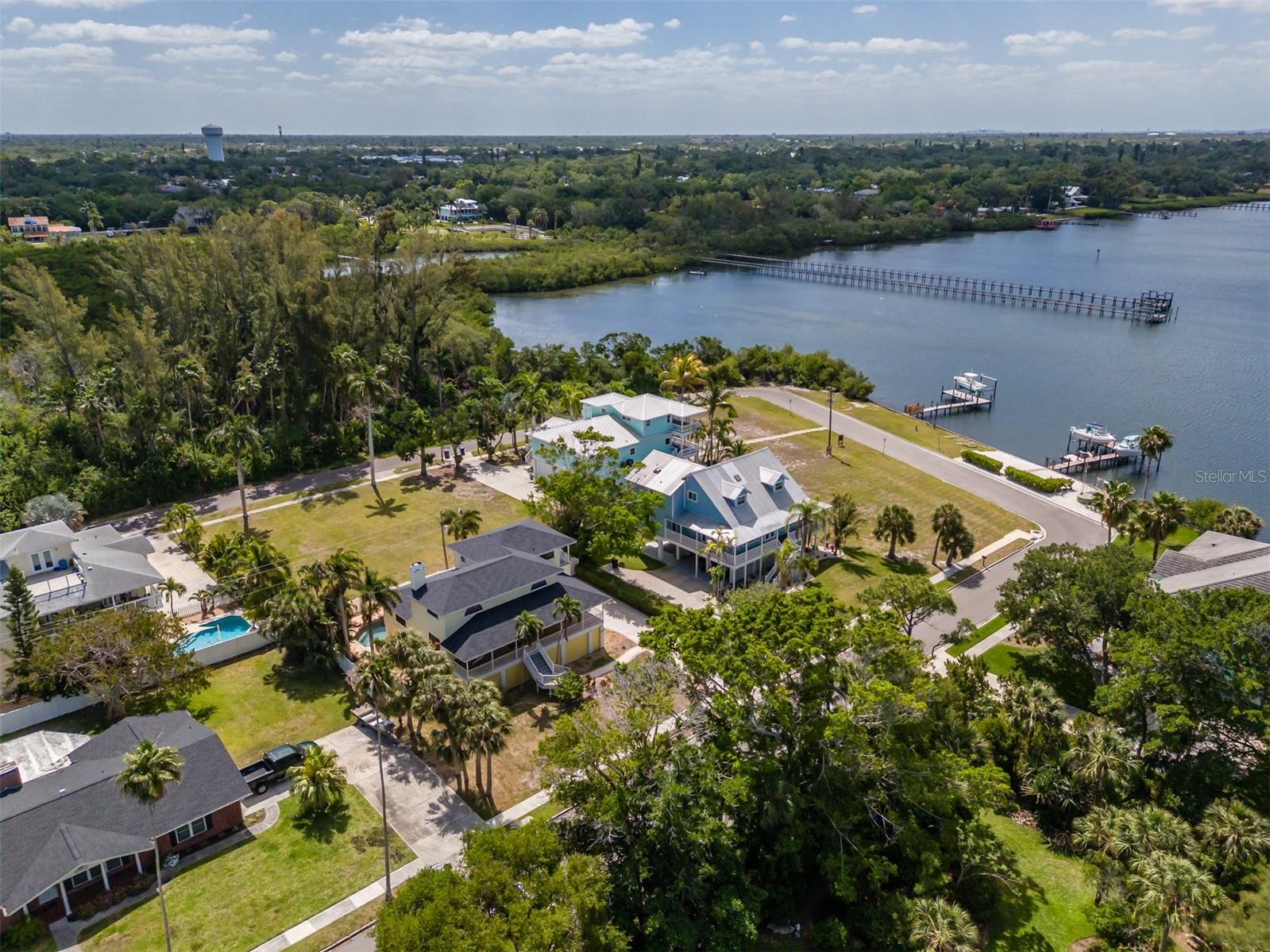 BAYVIEW GROVE - Residential