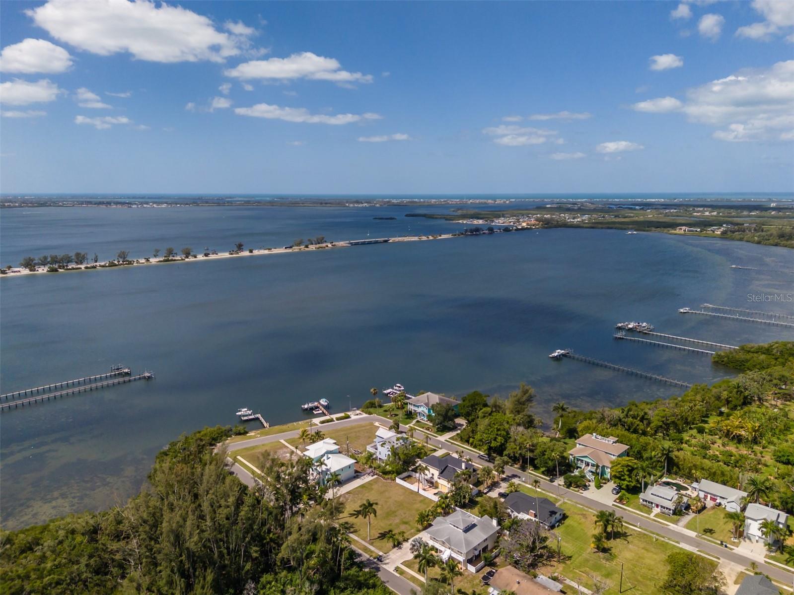 BAYVIEW GROVE - Residential