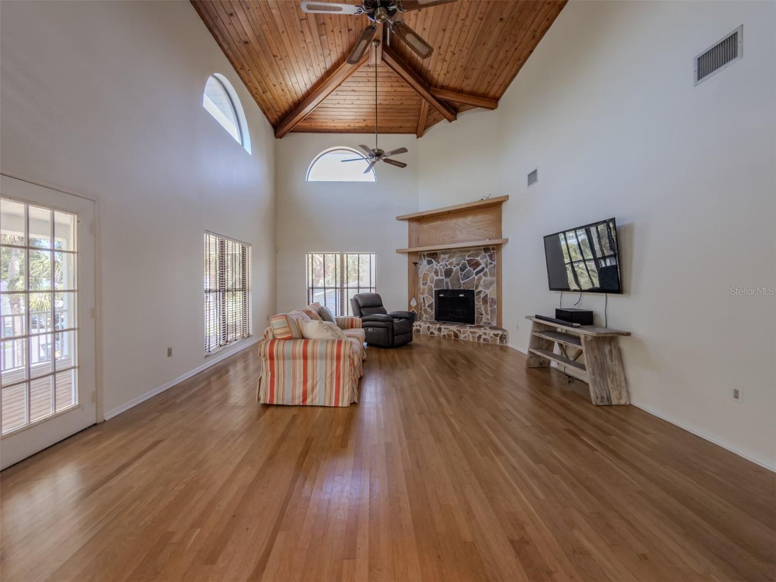 BAYVIEW GROVE - Residential