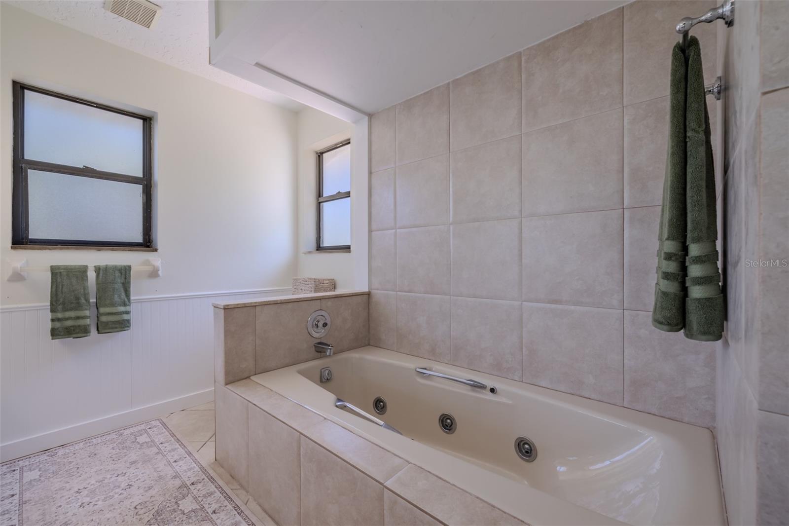 BAYVIEW GROVE - Residential