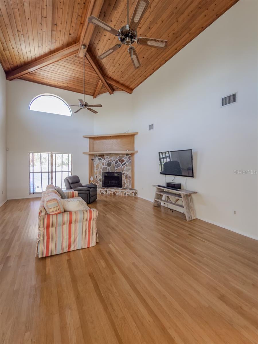 BAYVIEW GROVE - Residential