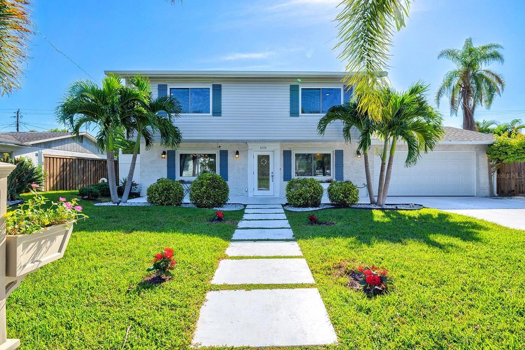 Photo of 5773 Britannia Drive, Sarasota, FL 34231 (MLS # A4666899)
