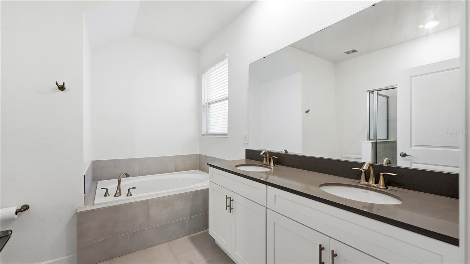 BRIDGEWALK PH 1A - Residential Lease