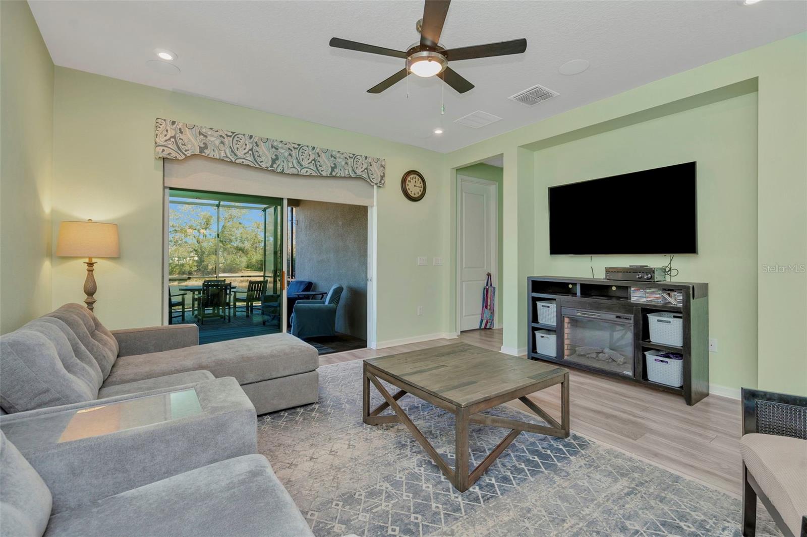 LA PALOMA PRESERVE - Residential