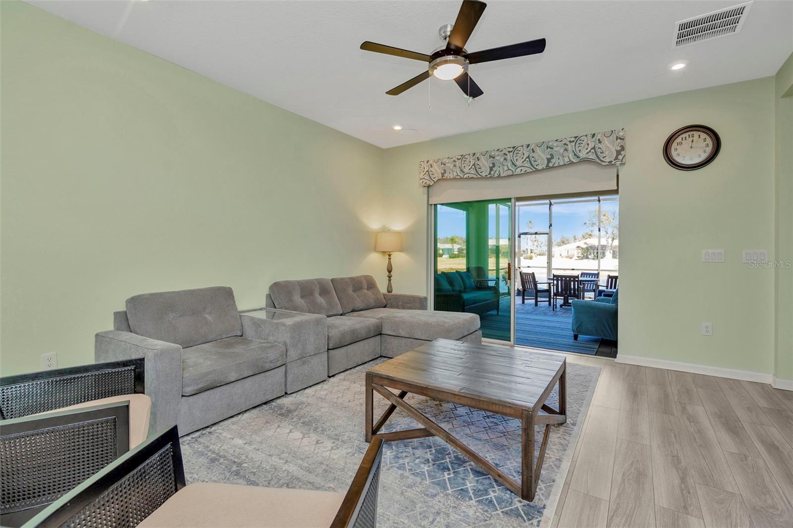 LA PALOMA PRESERVE - Residential