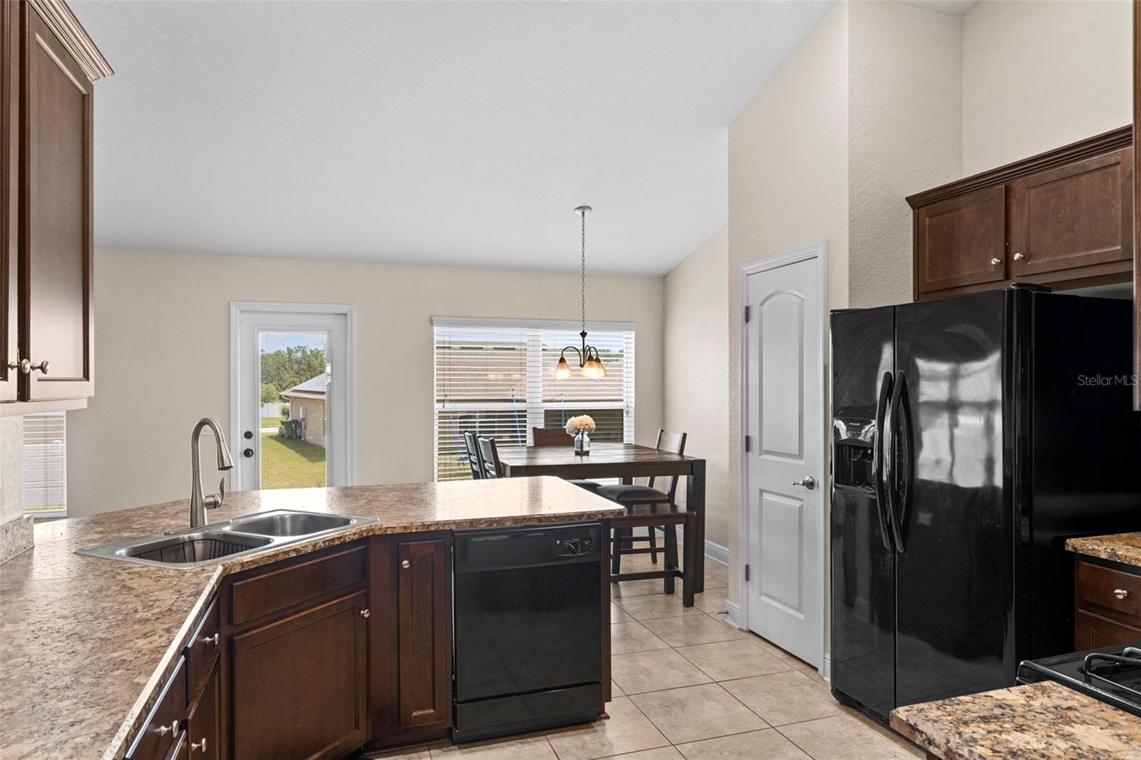 2441 TWIN LAKE VIEW ROAD