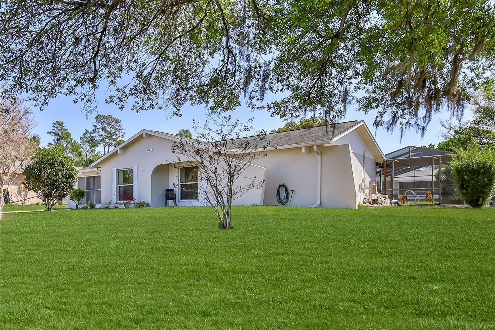 SPRING HILL - Residential