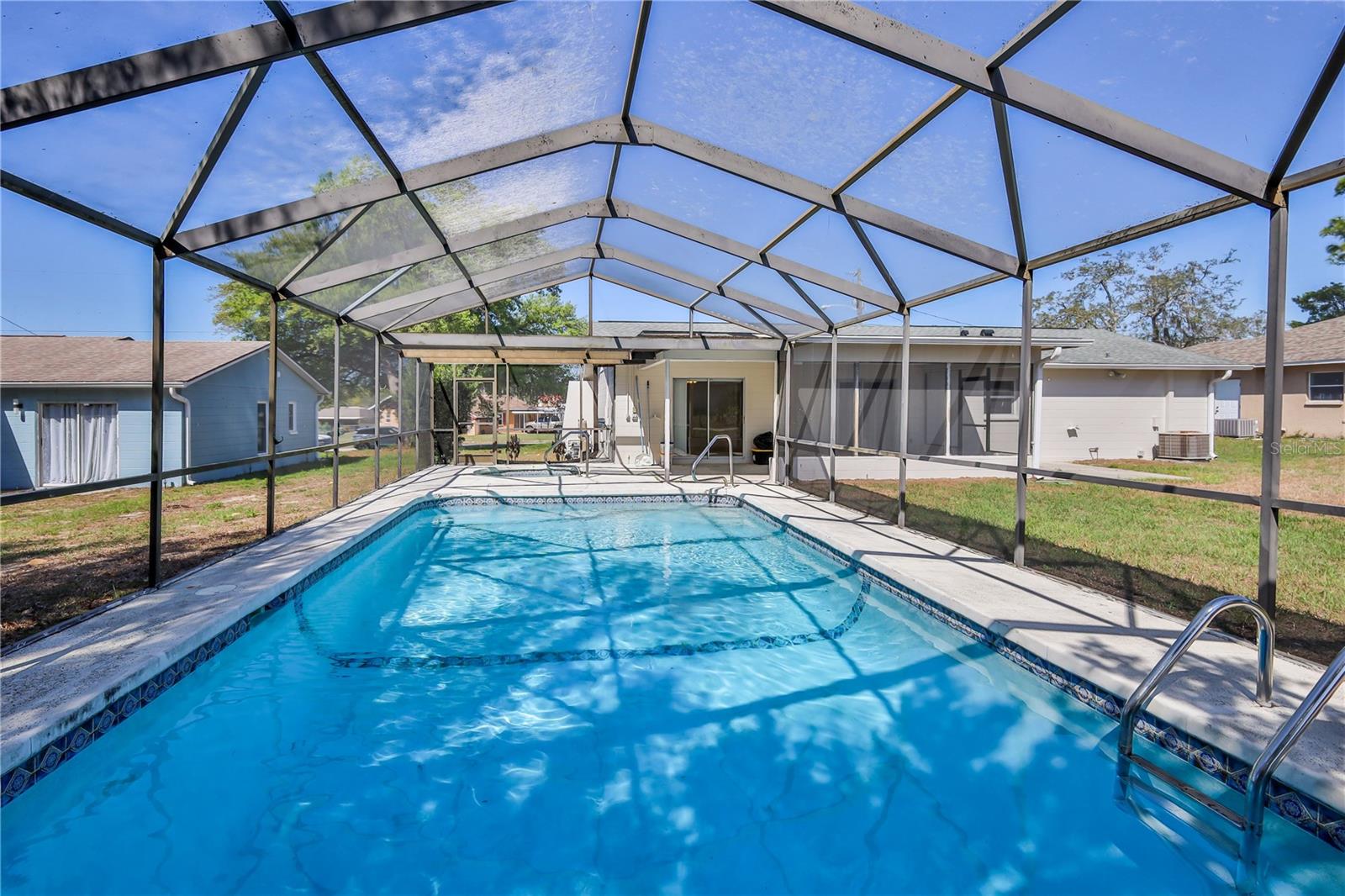 SPRING HILL - Residential