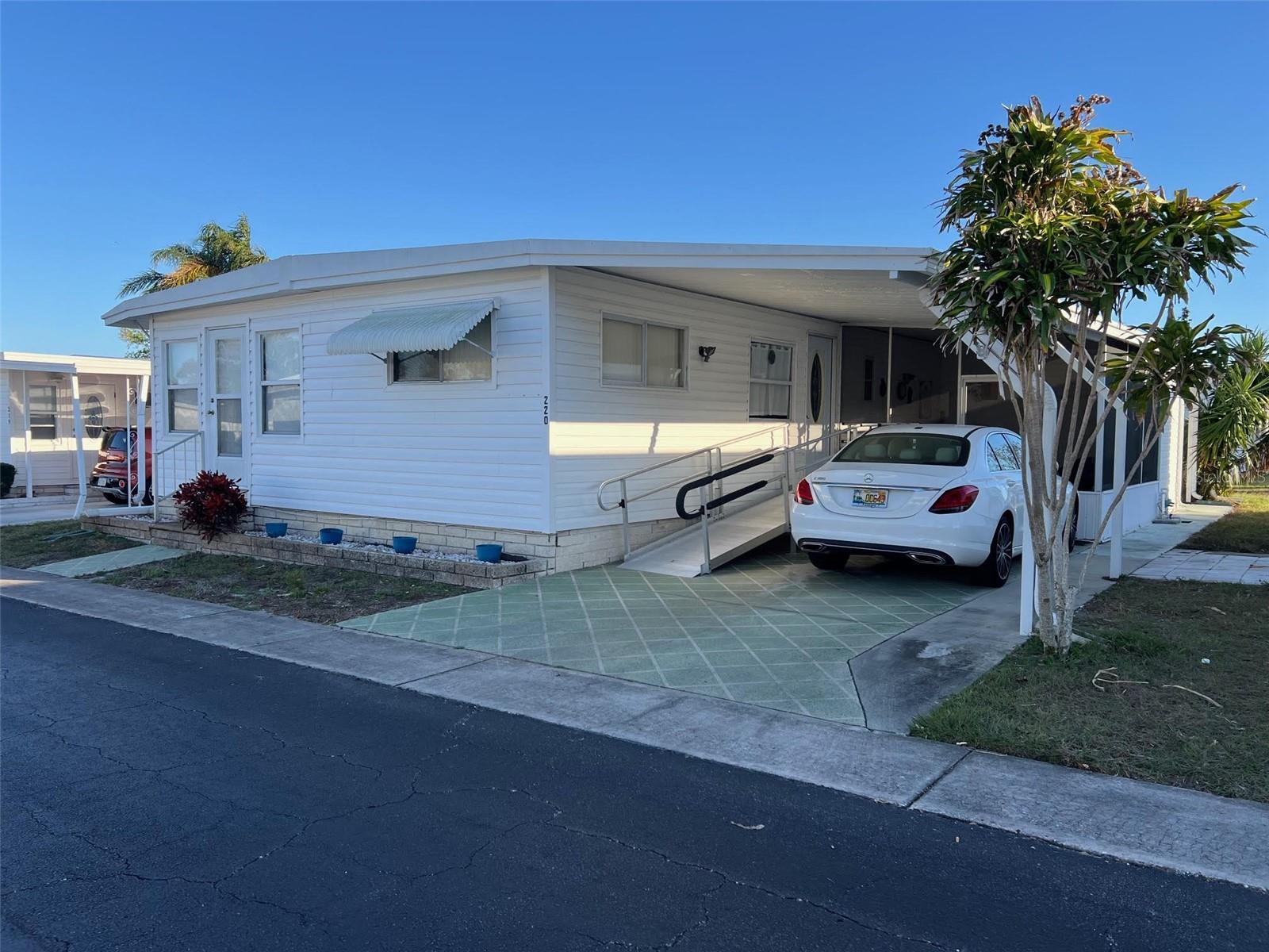 220 ROYAL PALM CIRCLE