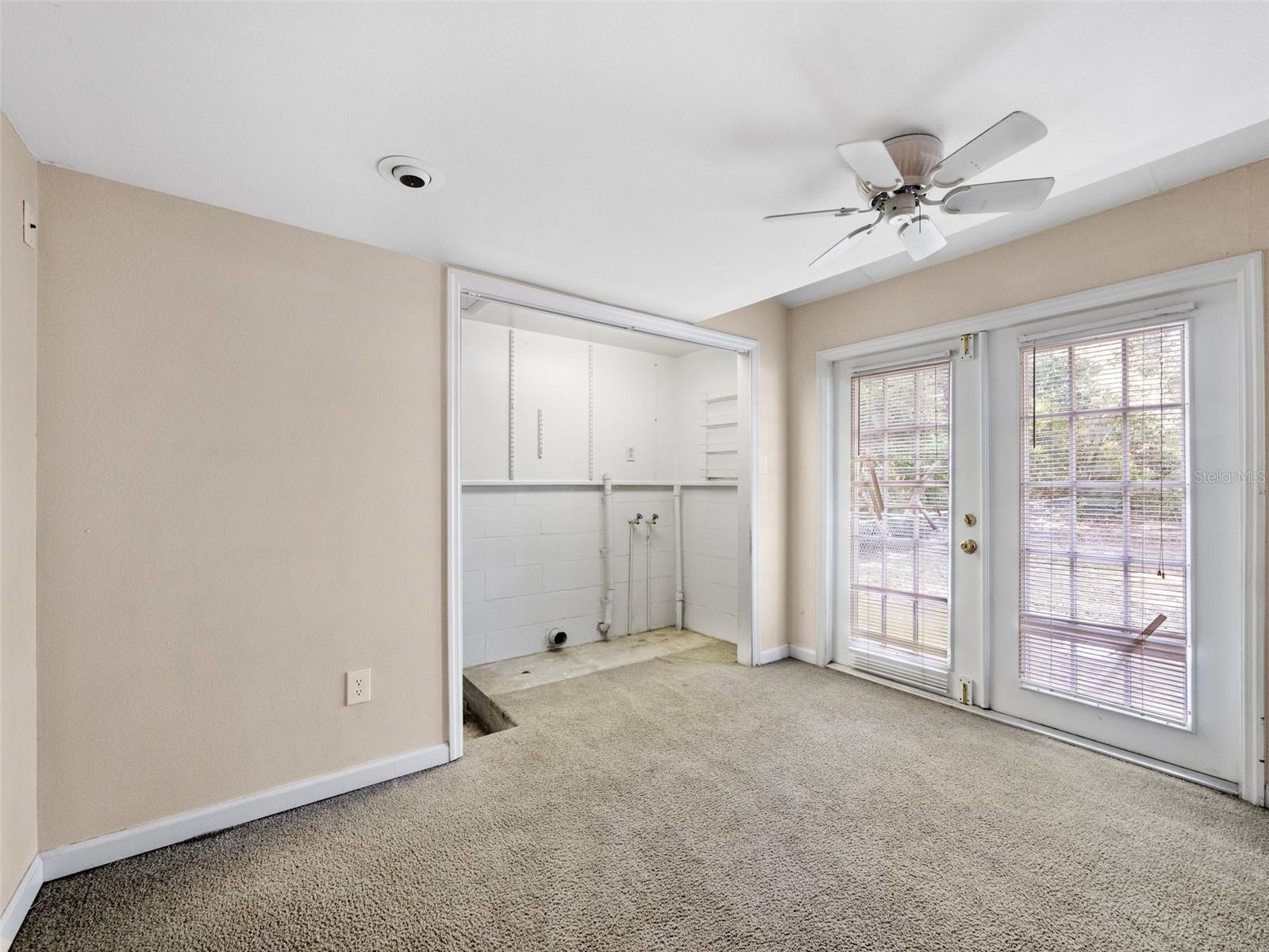 MOUNT PLYMOUTH - Residential