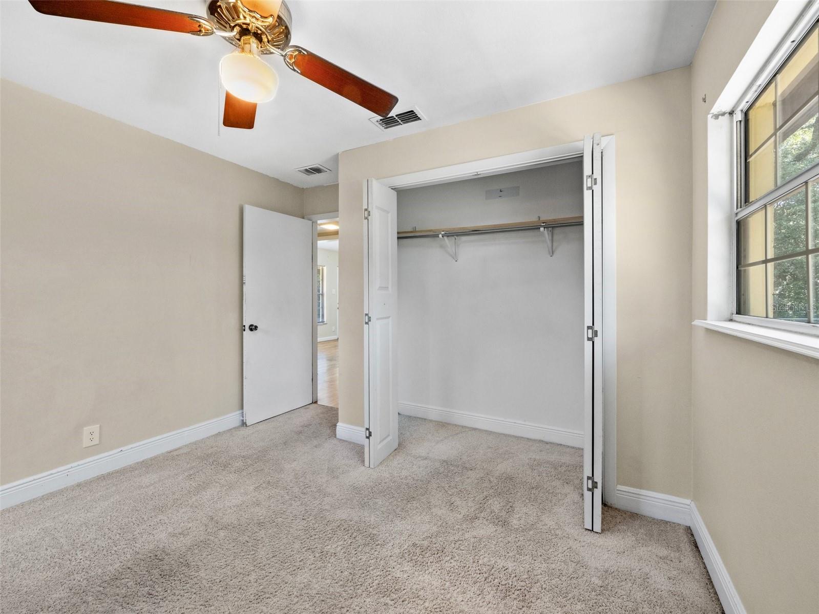 MOUNT PLYMOUTH - Residential