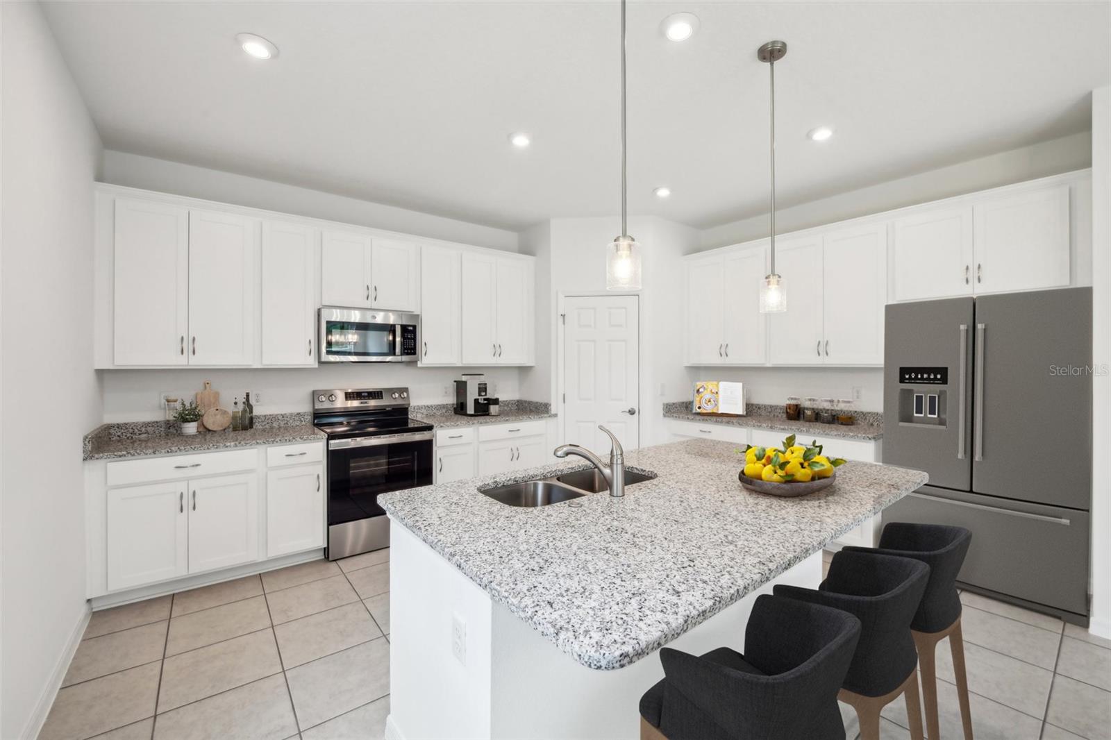1950 HORSETAIL DRIVE