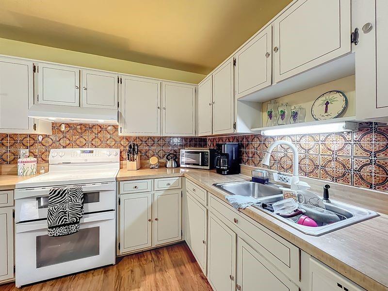 QUAIL HOLLOW AT RIO PINAR - Residential