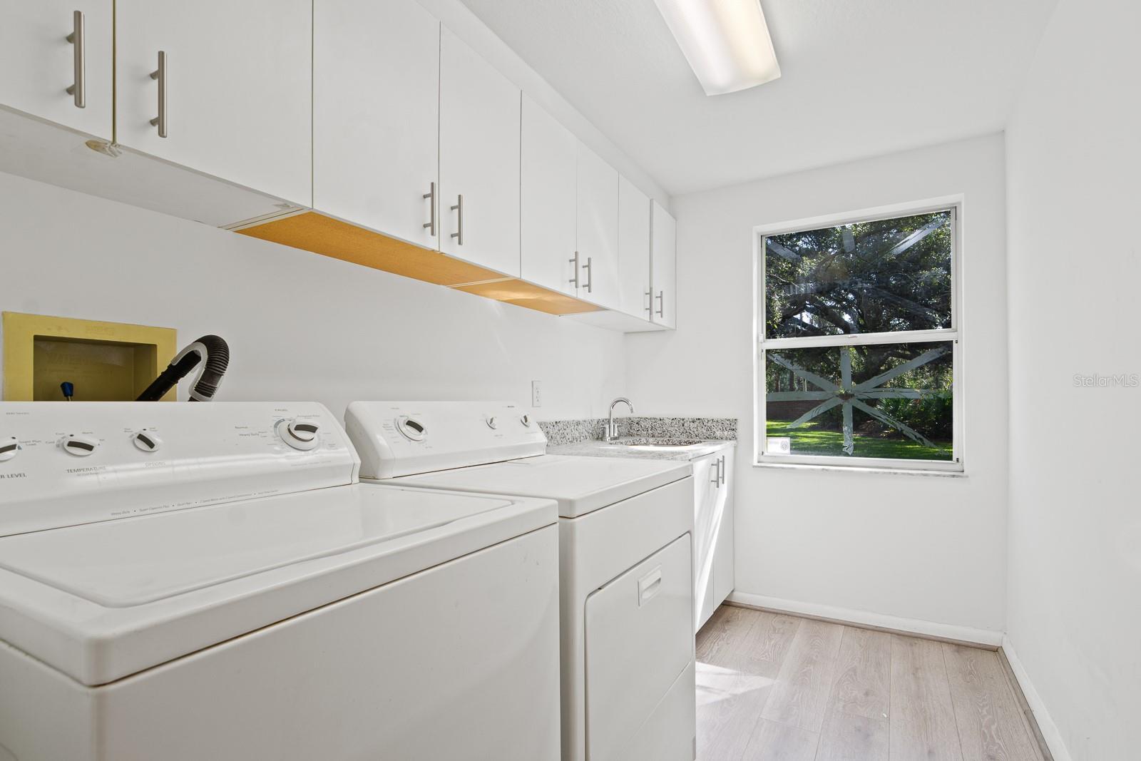 HOMESTEAD OAKS SUB - Residential