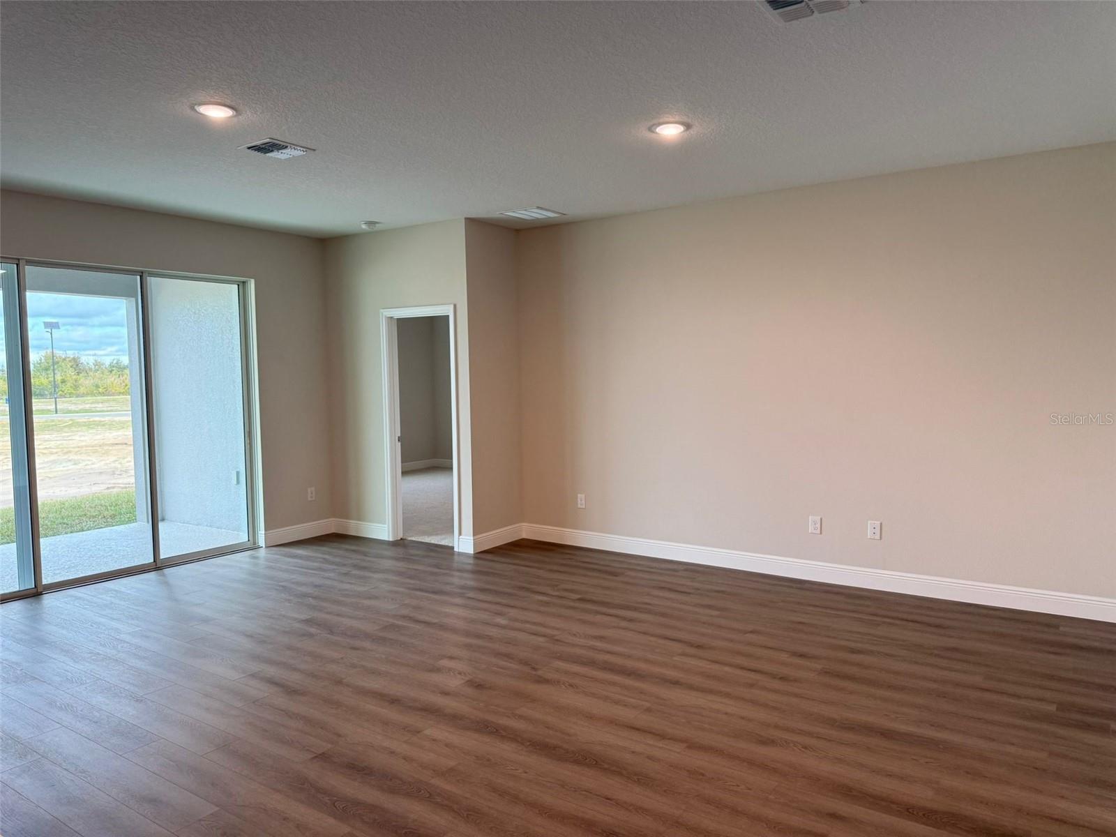 MIRADA - Residential Lease