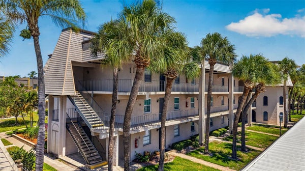 8693 BARDMOOR BLVD APT 301B, SEMINOLE, FL 33777 - Image 53f24b39dbba77b01b7768ceea4fa4d2/2821476341