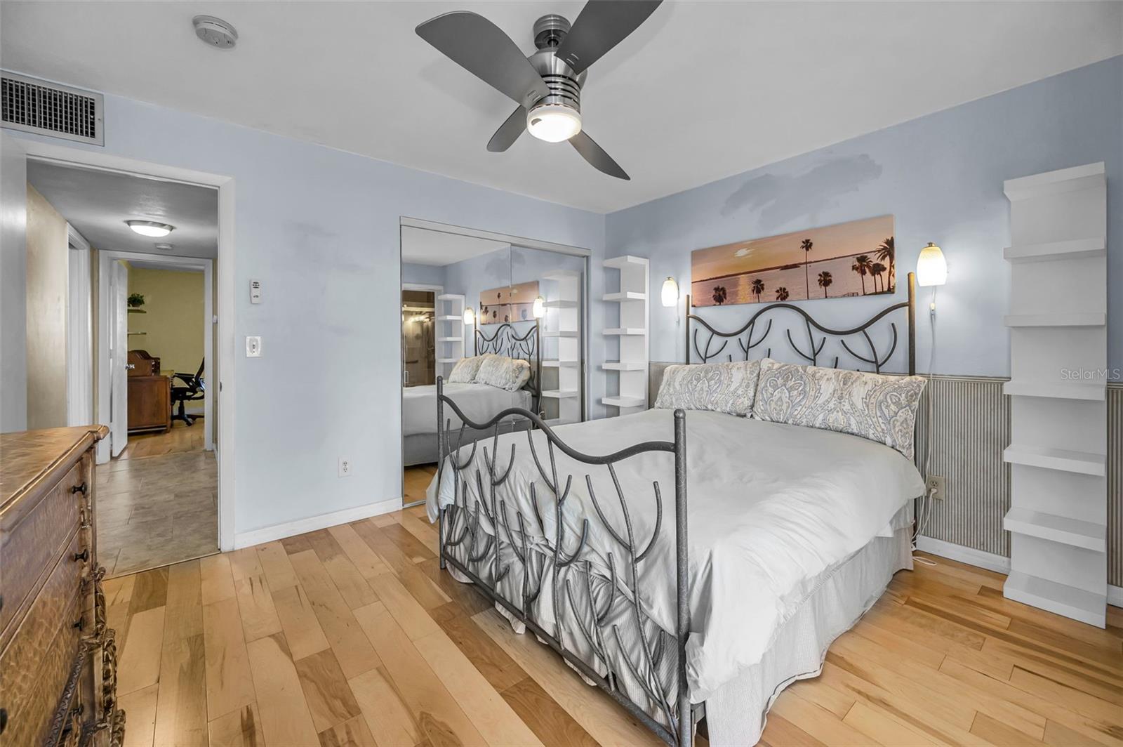 DOUGLAS ARMS - Residential