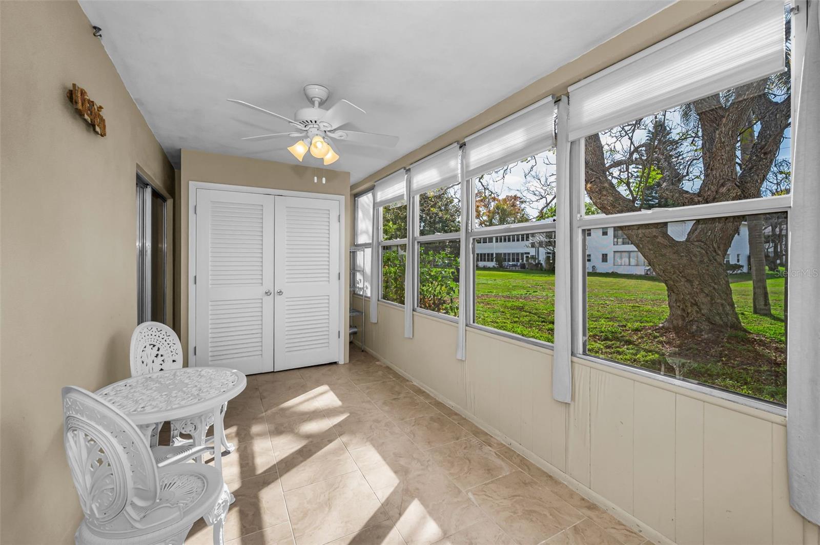 DOUGLAS ARMS - Residential