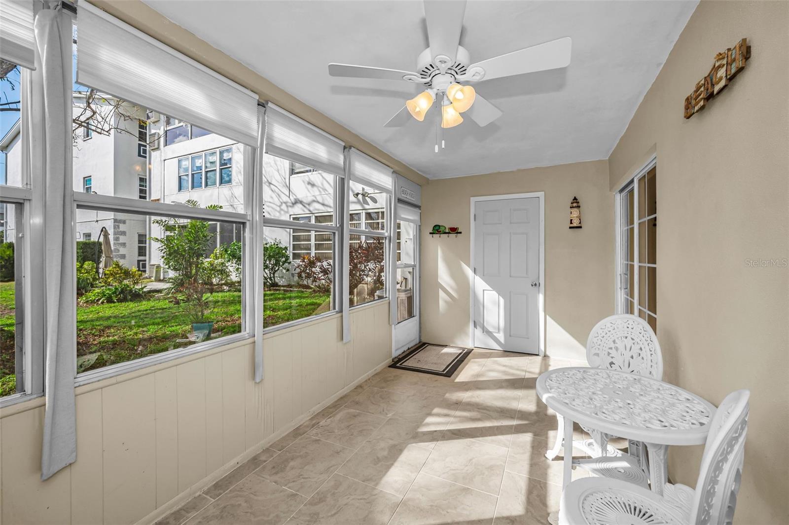 DOUGLAS ARMS - Residential