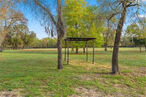 Tiny photo for 11590 SE 52nd Street, Morriston, FL 32668 (MLS # OM701102)