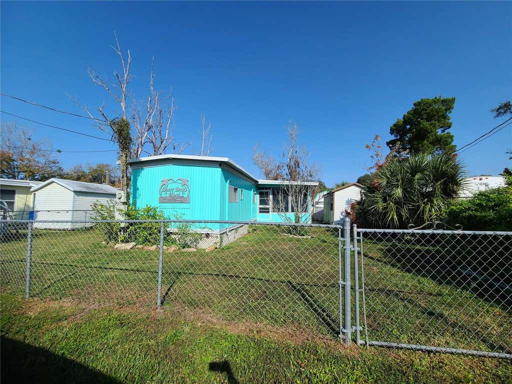 Photo of 5418 Circle Drive, Weeki Wachee, FL 34607 (MLS # TB8506093)