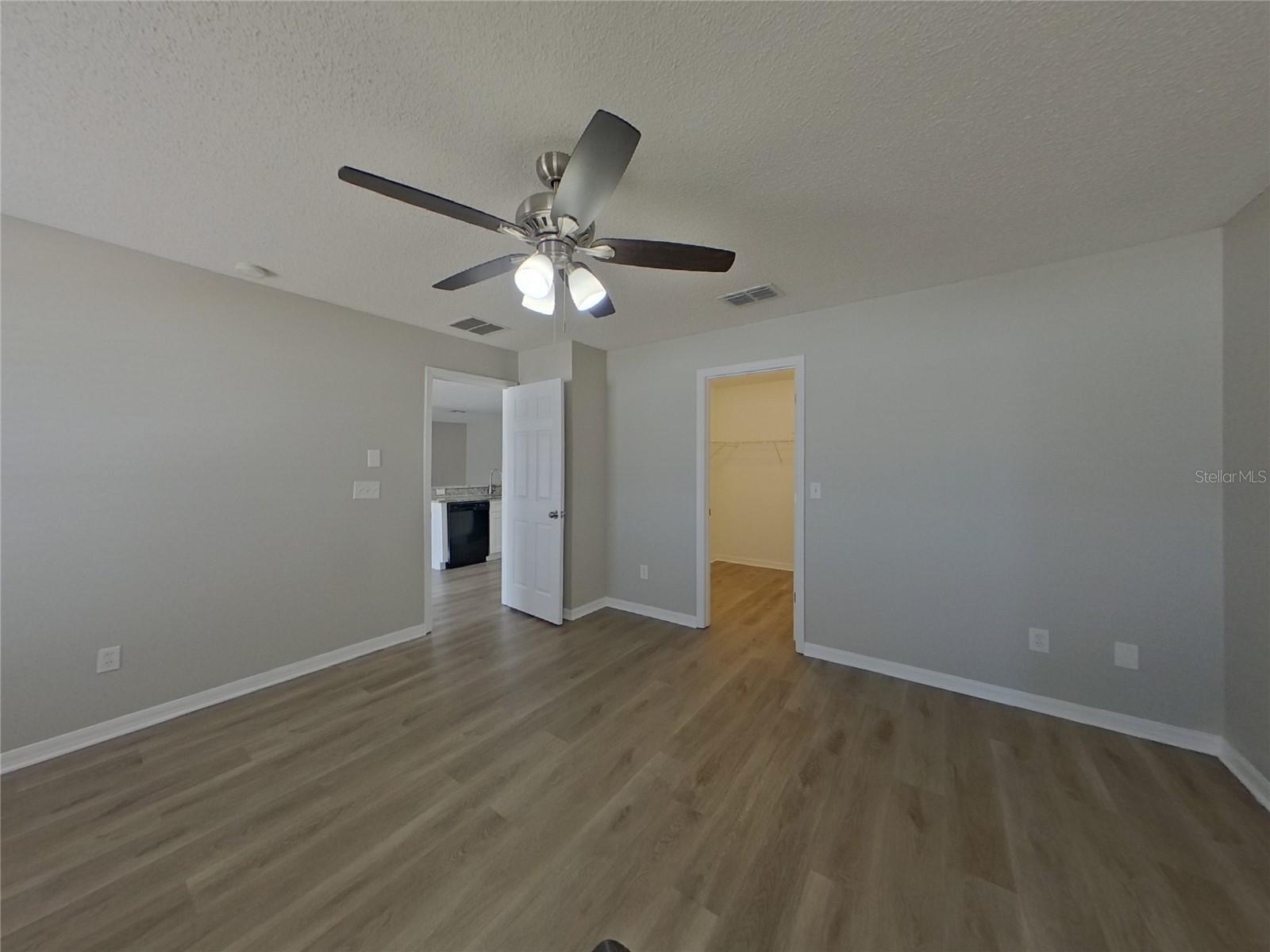 AMBERLEY PARK - Residential Lease