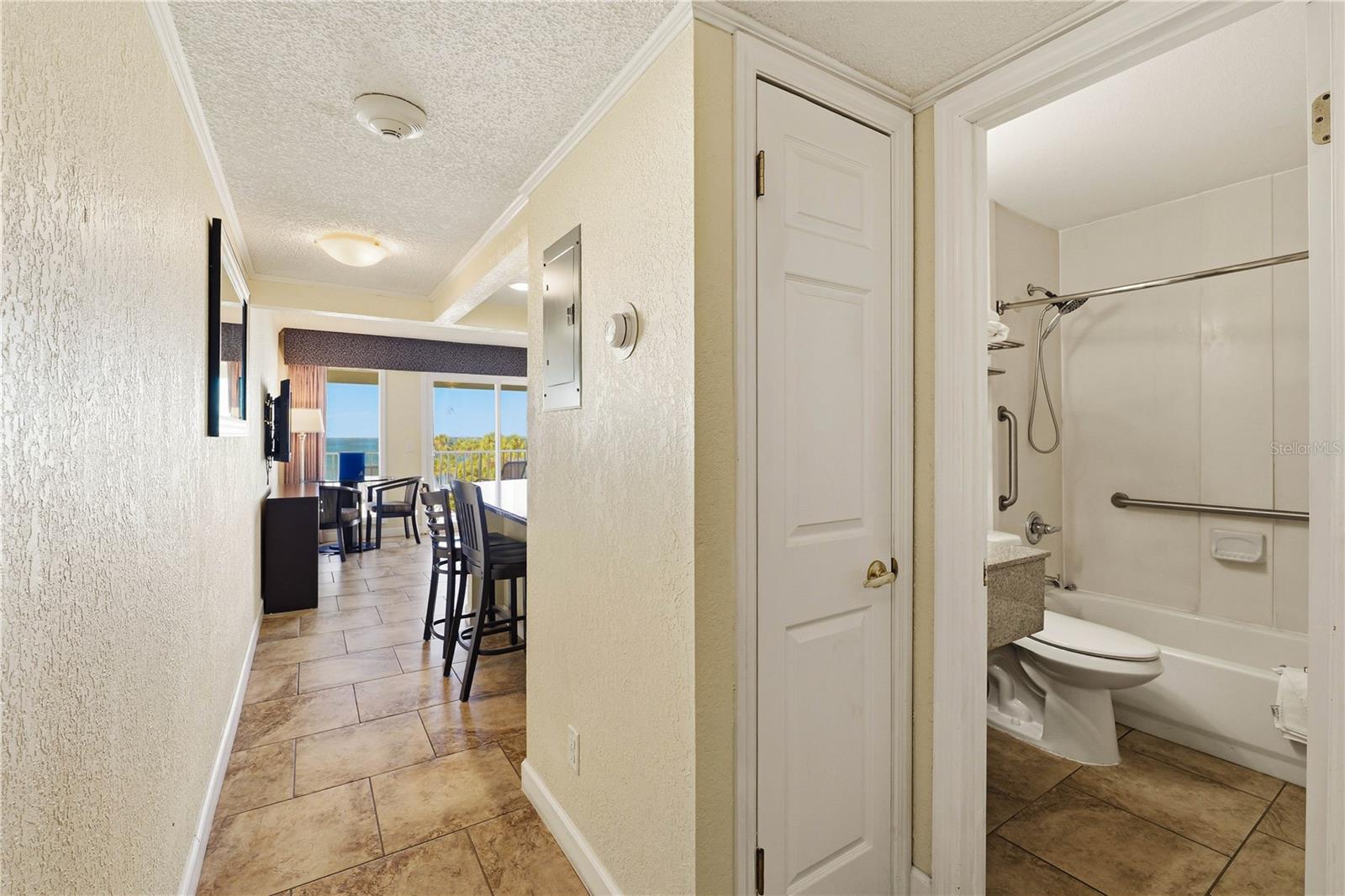 SAILPORT RESORT CONDO ON - Residential