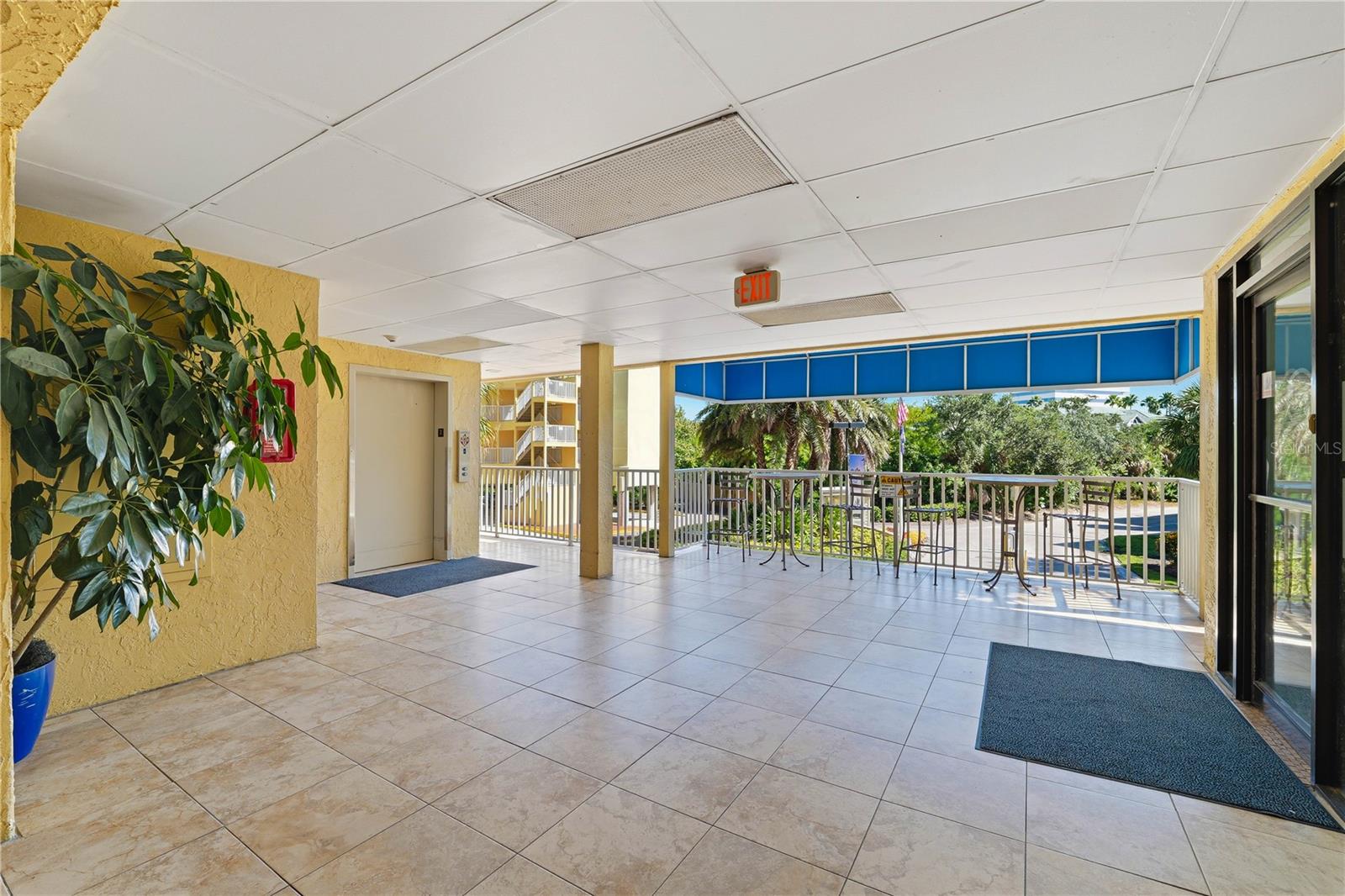 SAILPORT RESORT CONDO ON - Residential