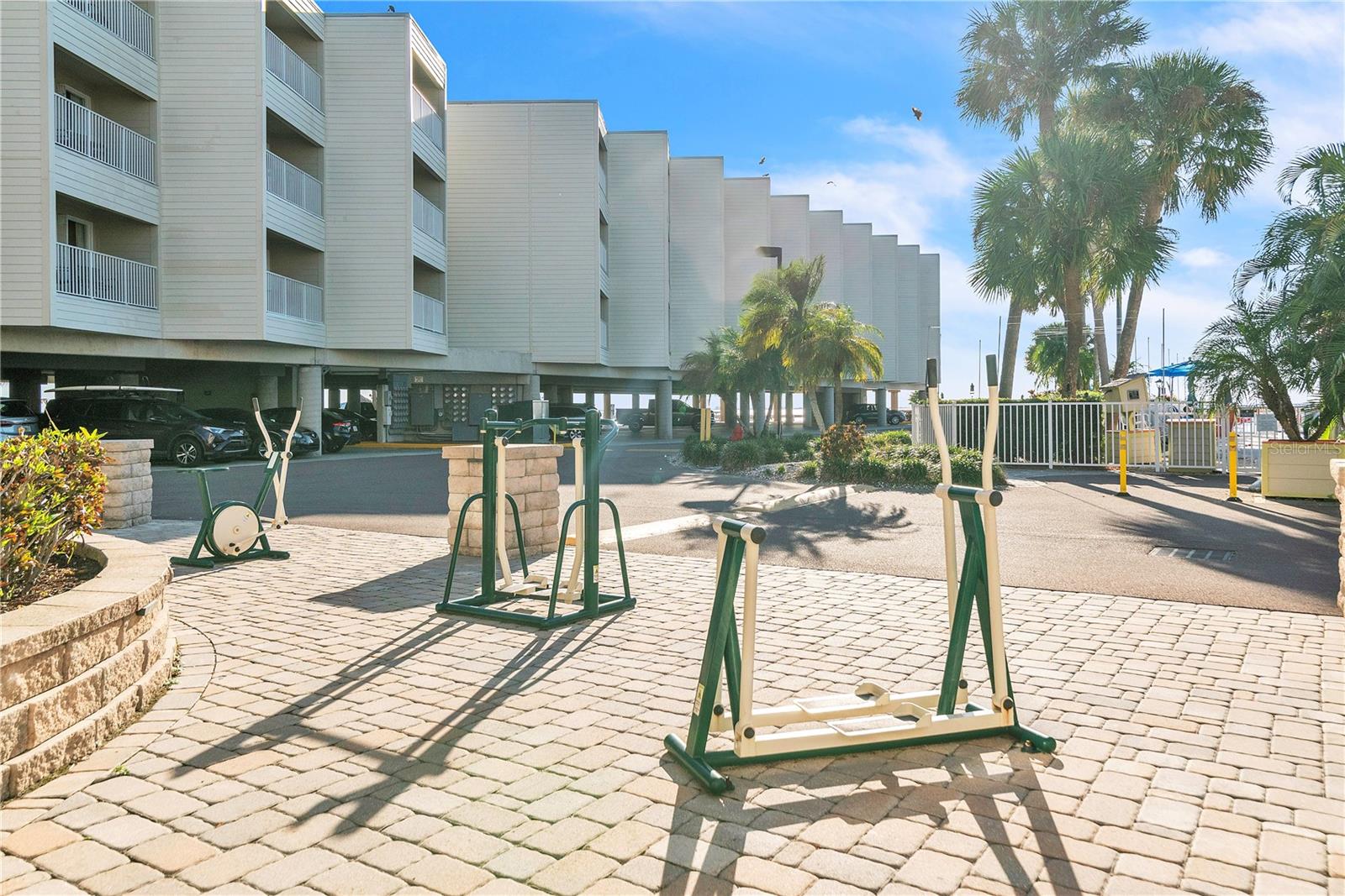 SAILPORT RESORT CONDO ON - Residential