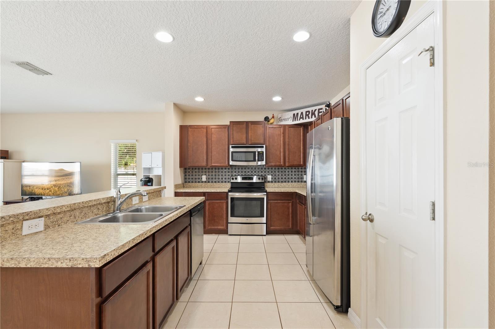 LAGO KATRINA - Residential