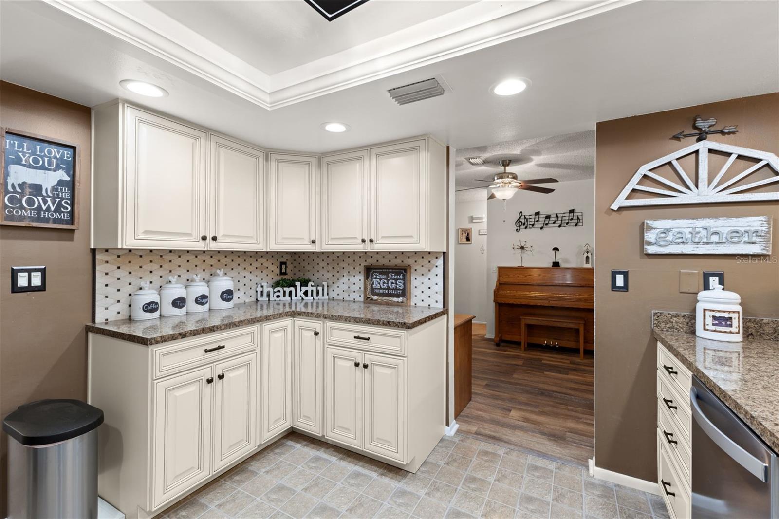 COUNTRY VILLAS-UNIT TWO - Residential