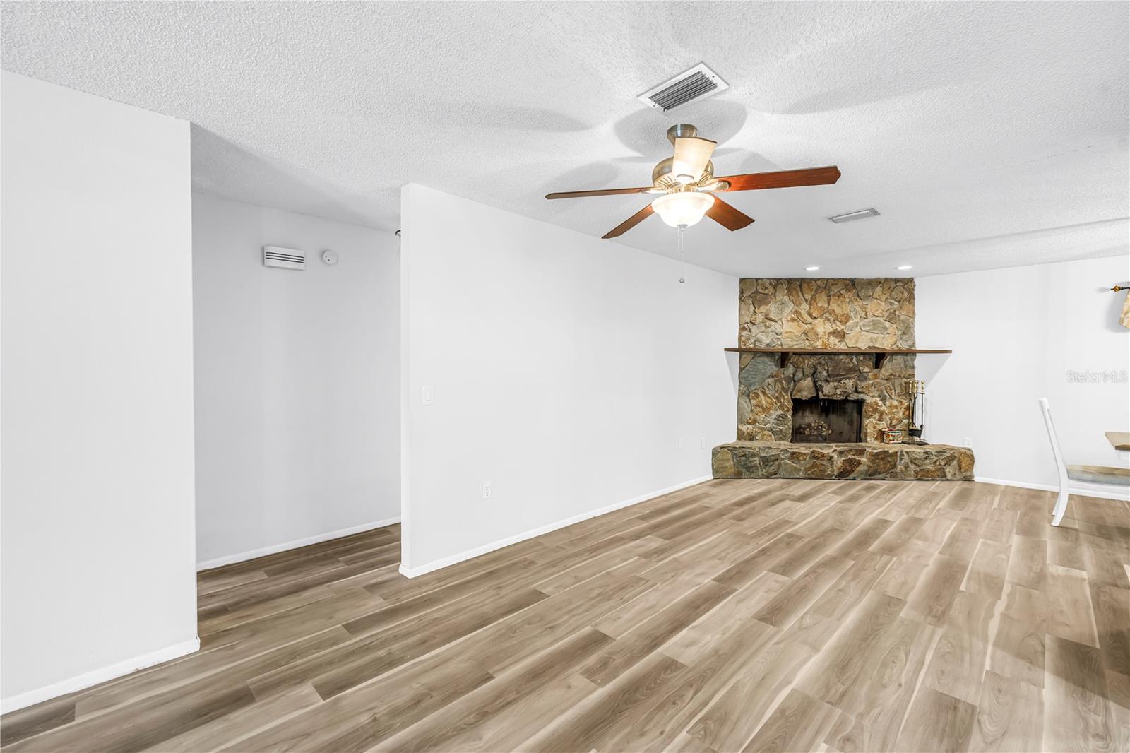 COUNTRY VILLAS-UNIT TWO - Residential