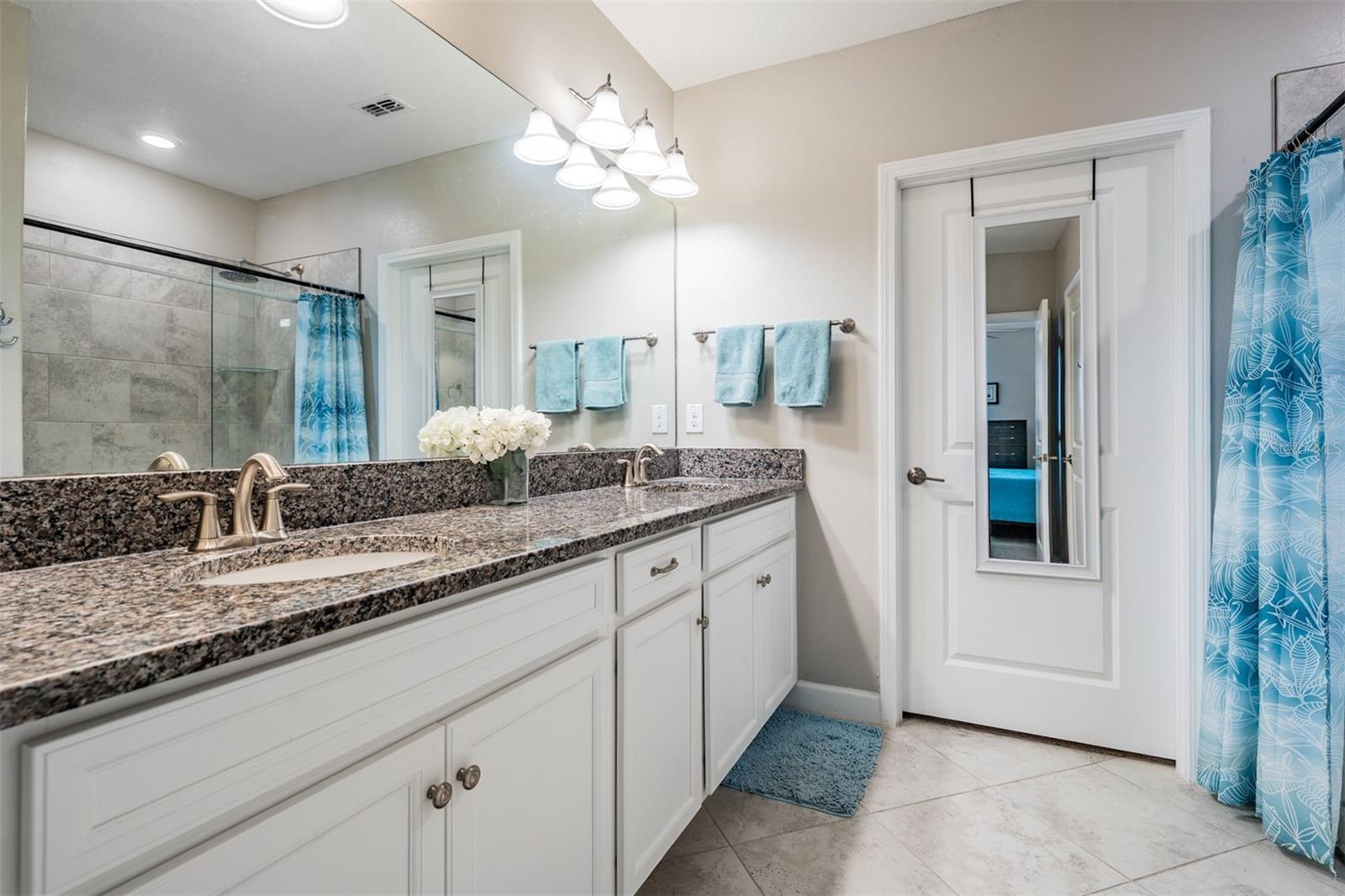 MIRADA ACTIVE ADULT - Residential