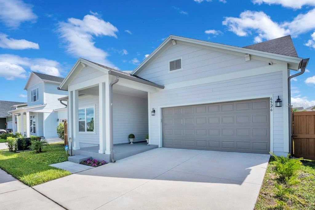 Photo of 6526 Circle Rock Way, Saint Cloud, FL 34771 (MLS # O6361455)