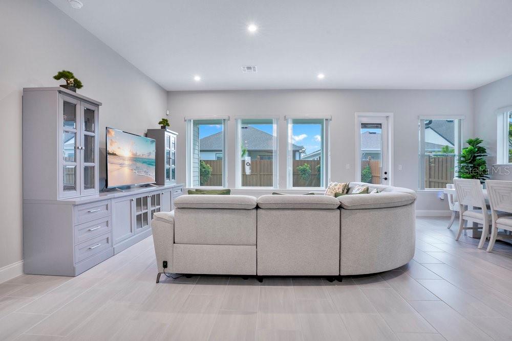 WESLYN PARK PH 2 - Residential