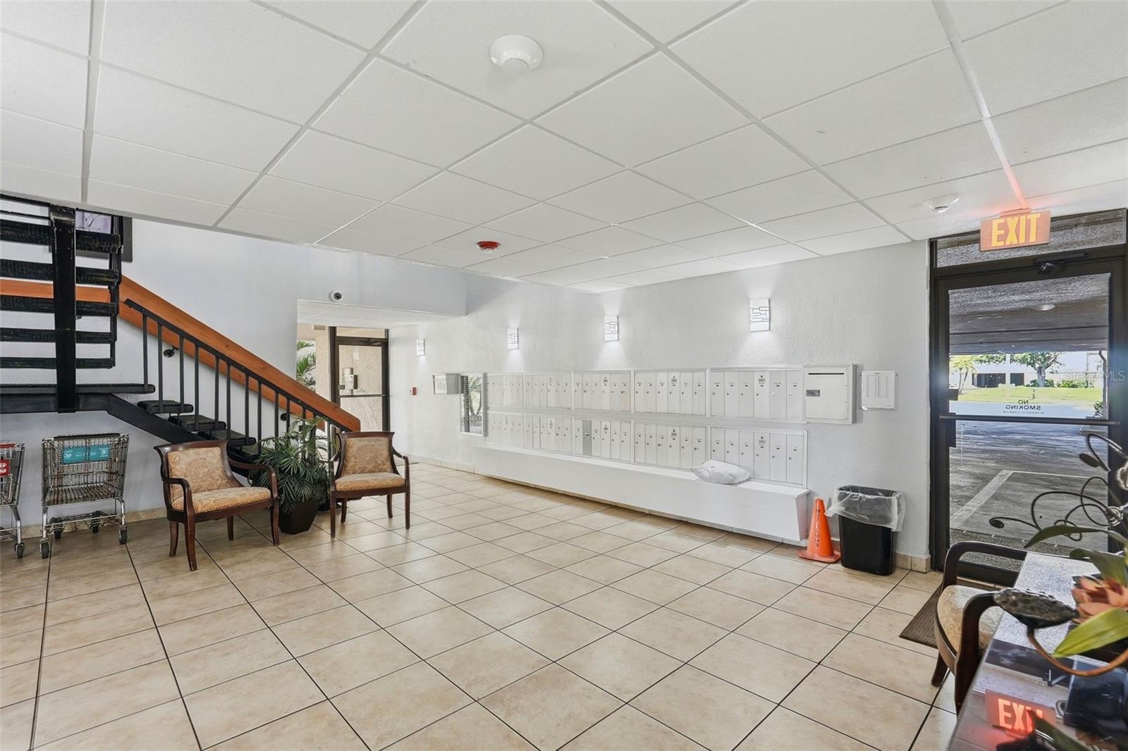 CASA DEL MAR CONDO II - Residential